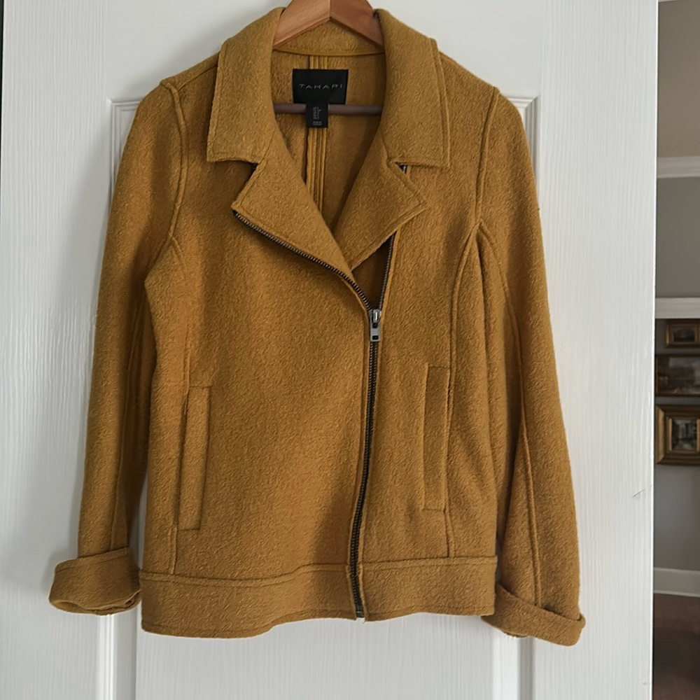 Tahari Jacket, Small